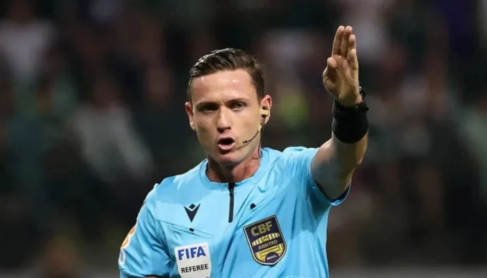 Árbitro de SC é chamado para a Copa do Mundo.| Foto: Divulgação CBF / Reprodução