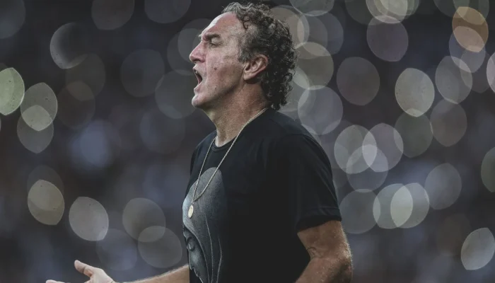 Cuca é o novo treinador do Santos. | Foto: Pedro Souza / Atlético/ Reprodução SCC 10