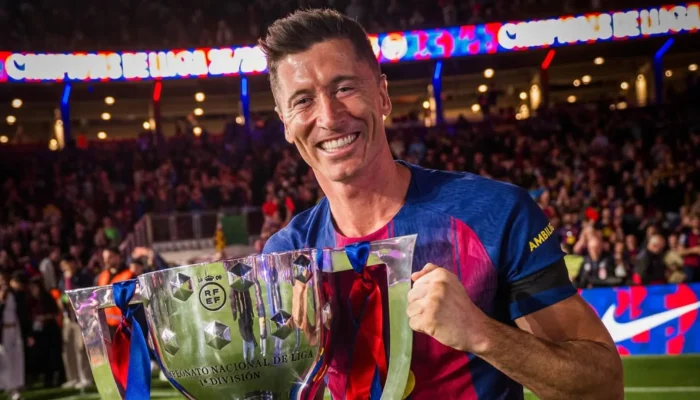 Lewandowski anuncia saída do Barcelona: ‘quatro anos maravilhosos’ | Foto: @_rl9 | Redes Soc...