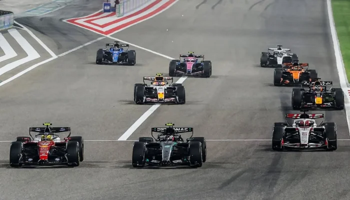 Tsunoda em duas equipes? Veja quem são os pilotos reservas da F1 em 2026 | Foto: @f1 | Redes Soc...