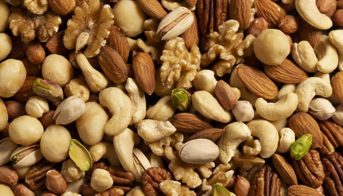 As avelãs, nozes e castanhas são fontes de fibras e gordura positiva