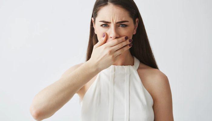 1 de 1 Mulher com a mão na boca- Metrópoles - Foto: Freepik